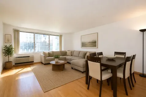 211 East Ohio Street Chicago IL 60611