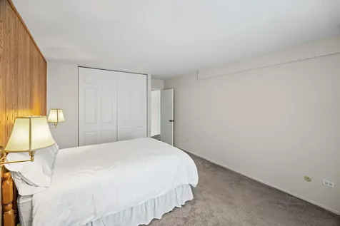 2315 East Olive Street Arlington Heights IL 60004