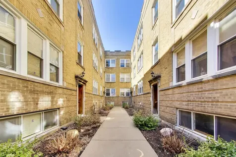 4722 North Kenneth Avenue Chicago IL 60630