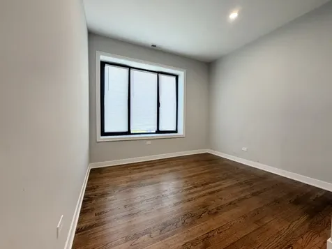 5209 North Milwaukee Avenue Chicago IL 60630