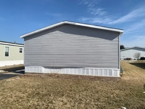 11 Saint George Drive Bourbonnais IL 60914