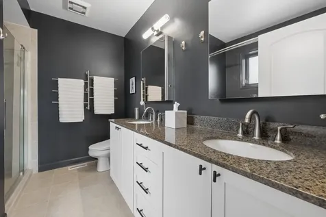 5617 West Lawrence Avenue Chicago IL 60630