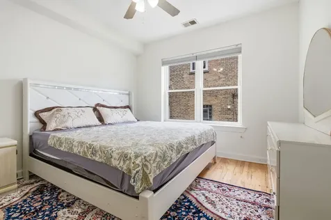 2556 West Rosemont Avenue Chicago IL 60659