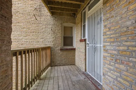 2556 West Rosemont Avenue Chicago IL 60659