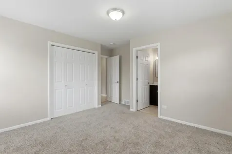 796 East 163rd Street South Holland IL 60473