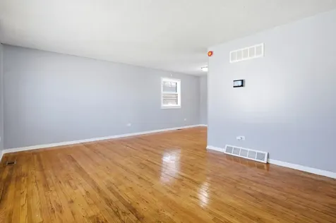 16544 Prairie Avenue South Holland IL 60473