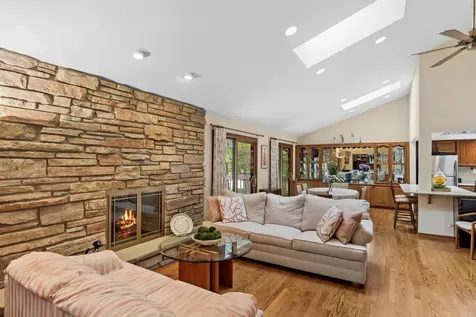 707 Chelsey Court Gurnee IL 60031