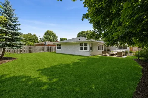 910 Glenview Road Glenview IL 60025