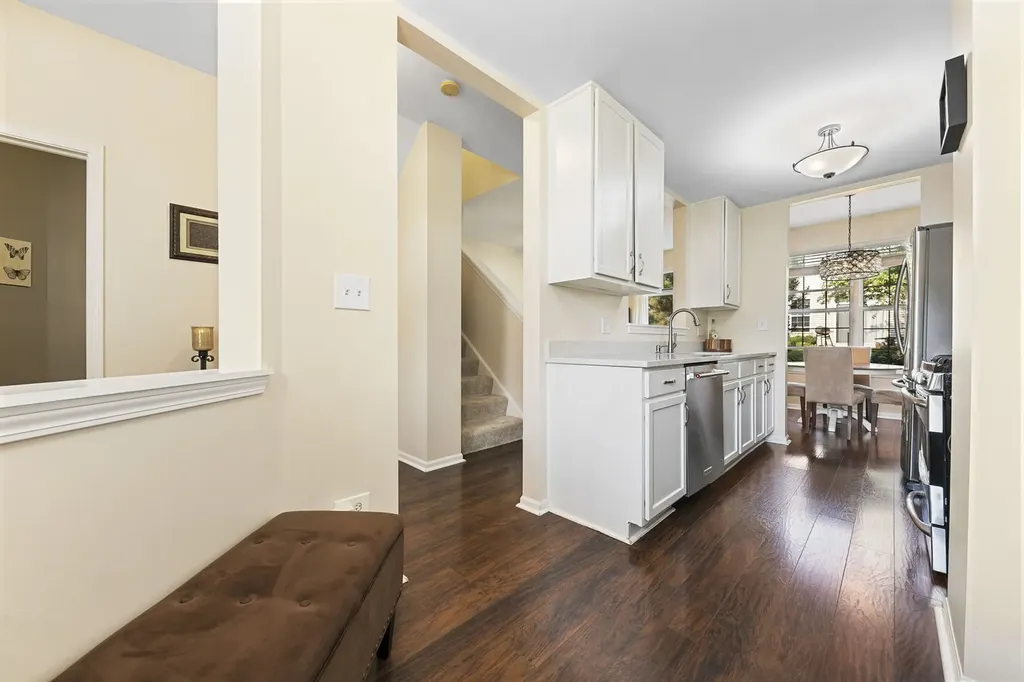 2950 Rutland Circle Naperville IL 60564