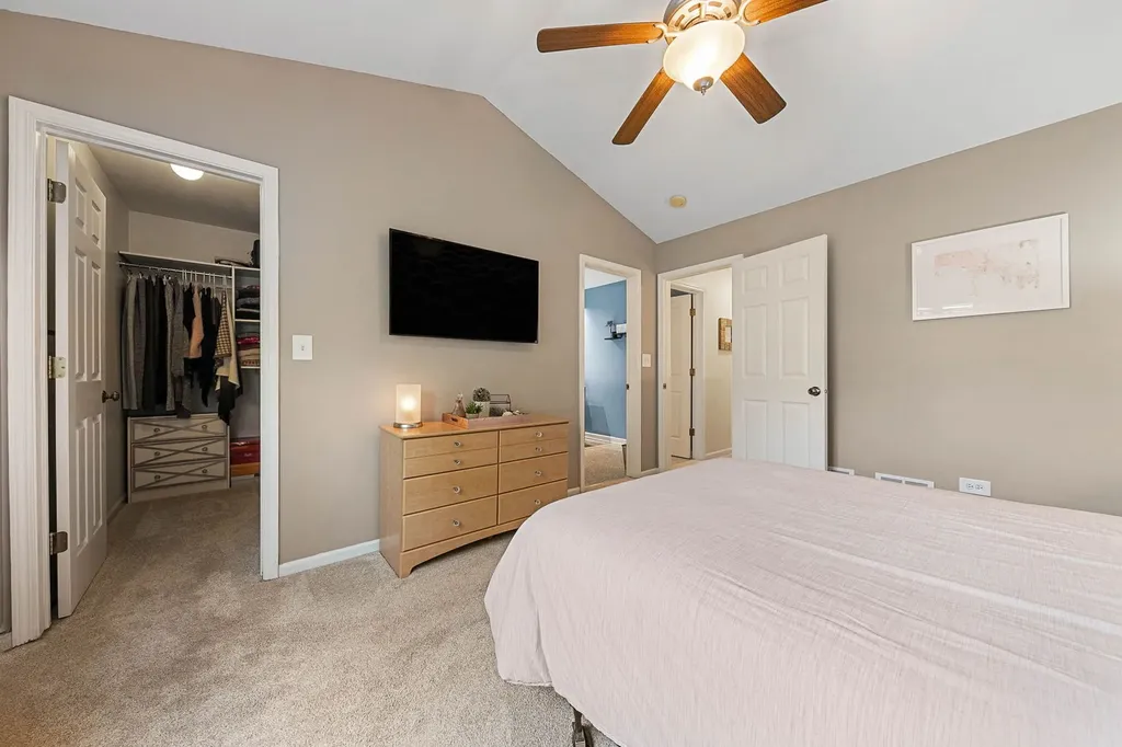 2950 Rutland Circle Naperville IL 60564