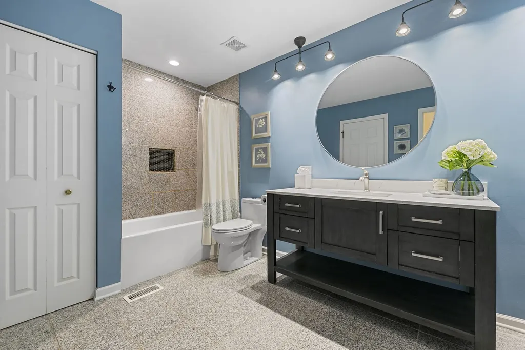 2950 Rutland Circle Naperville IL 60564