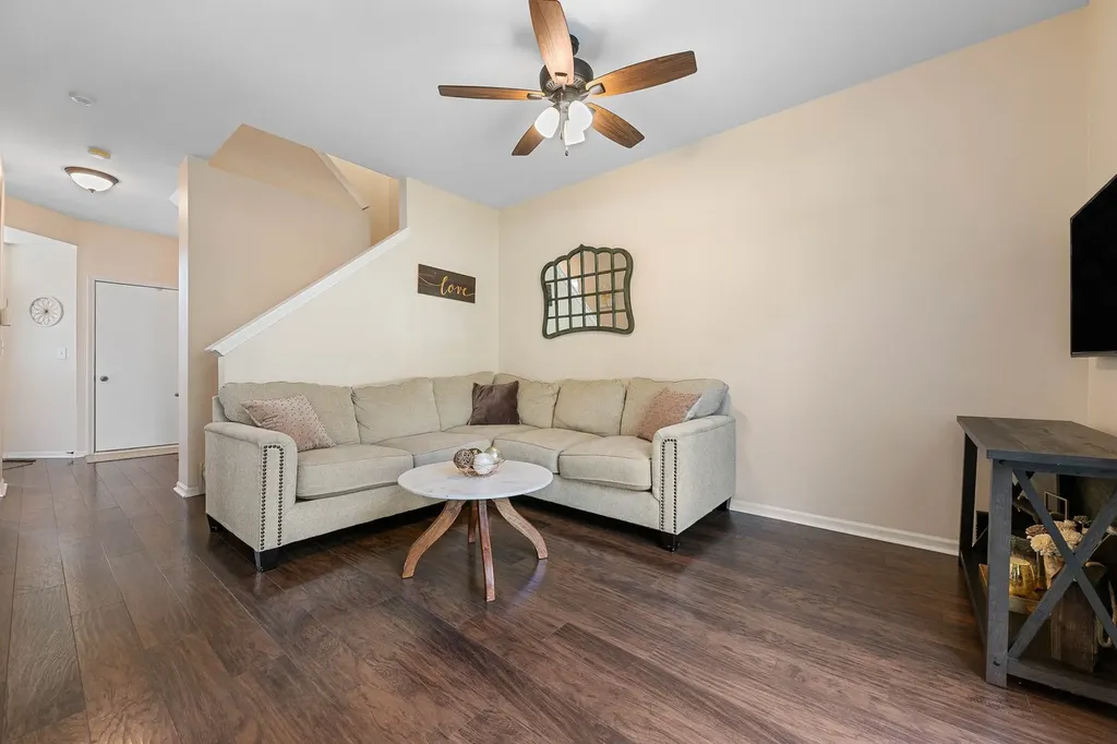 2950 Rutland Circle Naperville IL 60564