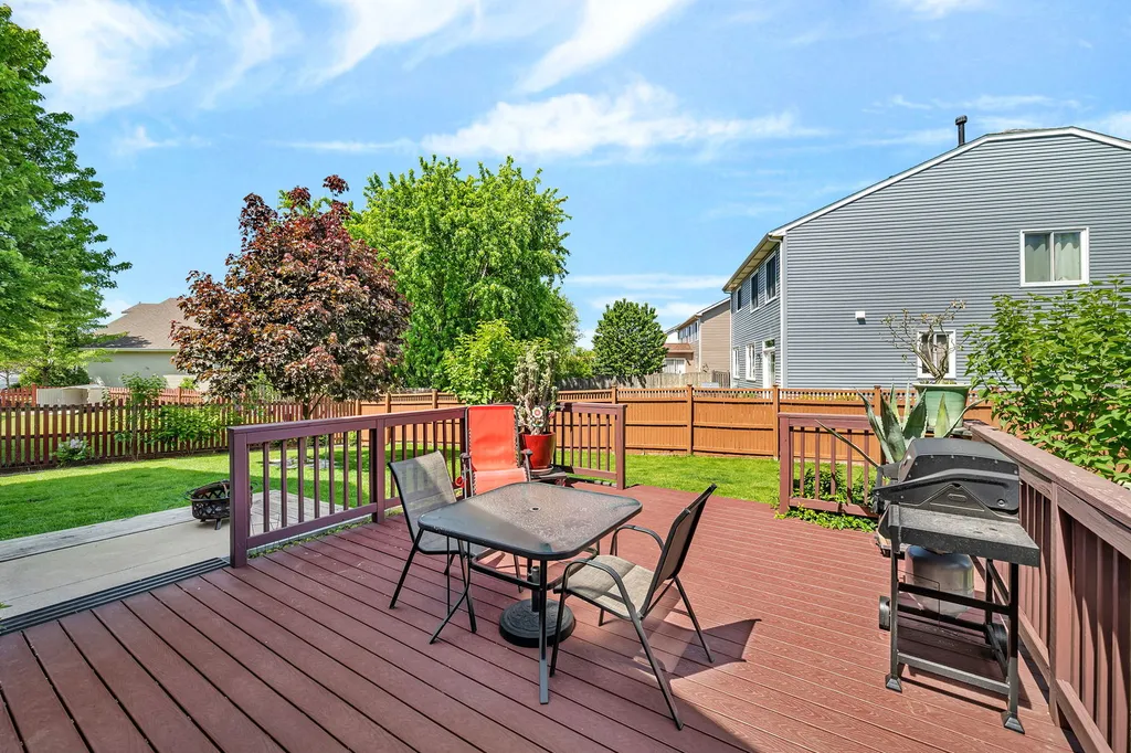 2501 Red Oak Court Plainfield IL 60586