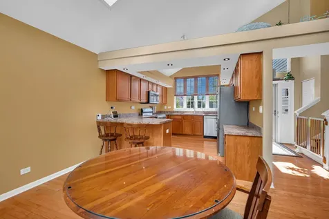 2501 Red Oak Court Plainfield IL 60586