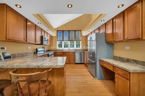 2501 Red Oak Court Plainfield IL 60586