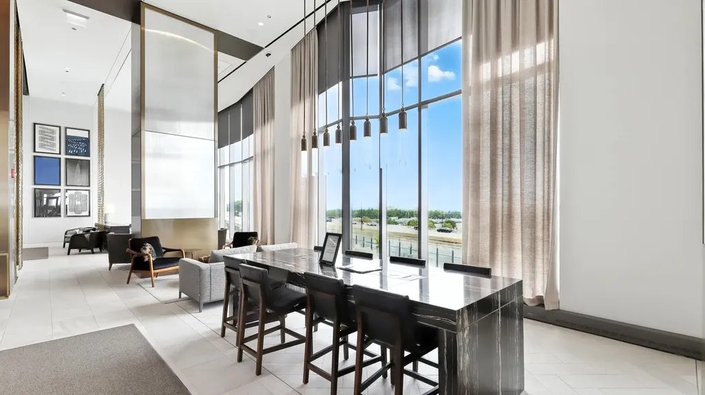 211 North Harbor Drive Chicago IL 60601