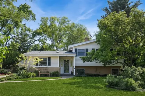 465 Princeton Lane Deerfield IL 60015