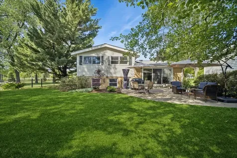 465 Princeton Lane Deerfield IL 60015