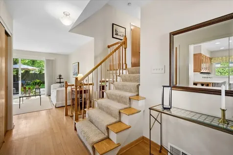 465 Princeton Lane Deerfield IL 60015