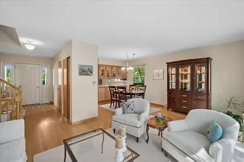 465 Princeton Lane Deerfield IL 60015