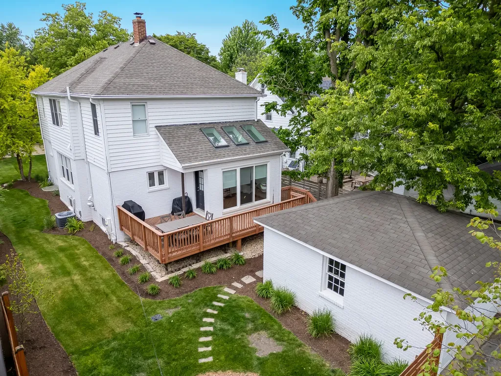 9 South Bruner Street Hinsdale IL 60521