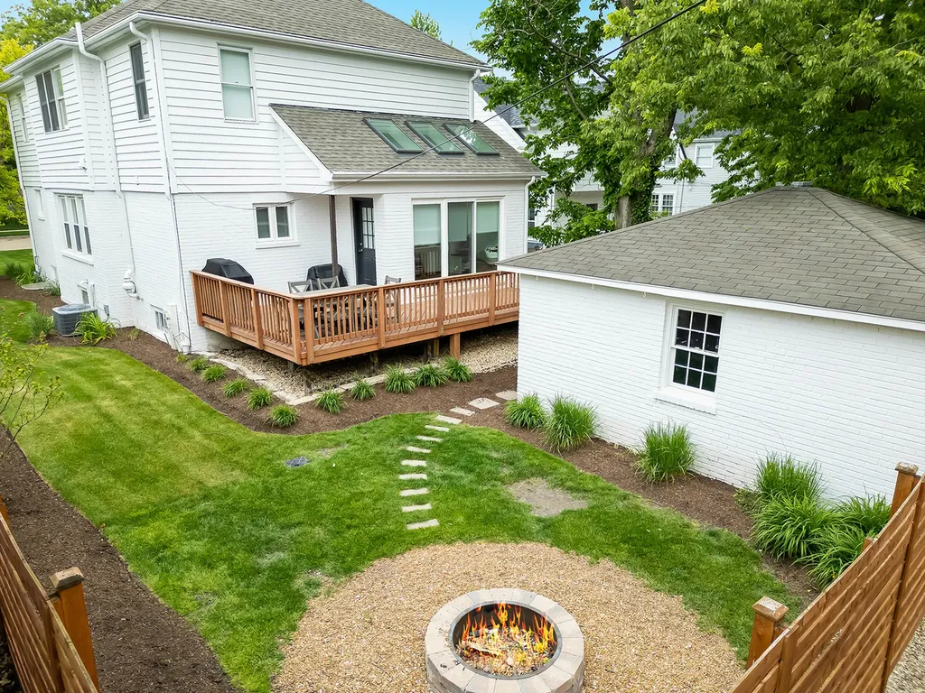 9 South Bruner Street Hinsdale IL 60521