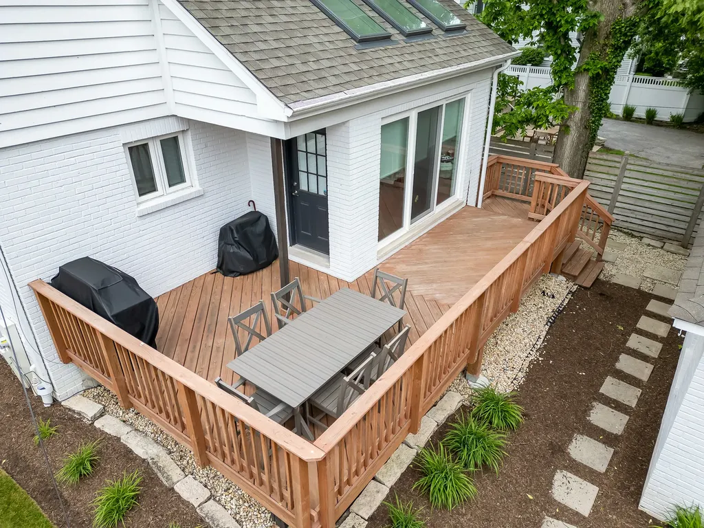 9 South Bruner Street Hinsdale IL 60521
