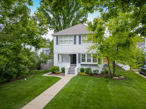 9 South Bruner Street Hinsdale IL 60521