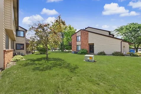 2155 Harbortown Circle Champaign IL 61821