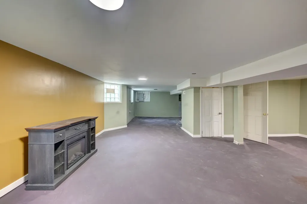 135 West 109th Place Chicago IL 60628