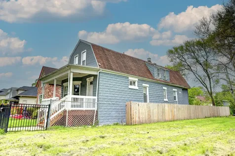 135 West 109th Place Chicago IL 60628