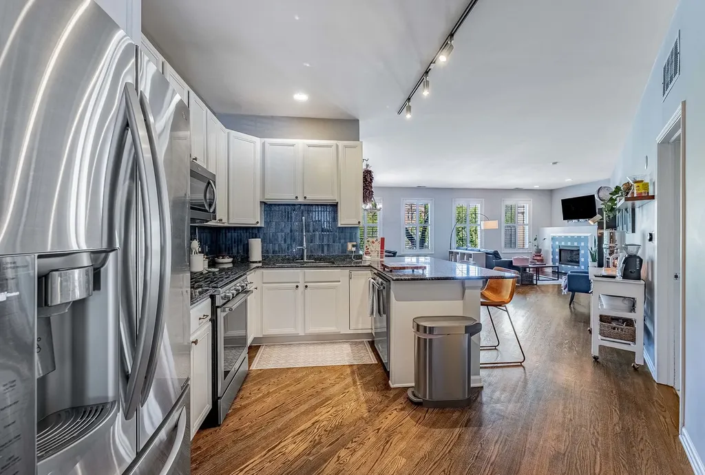 4157 North Kenmore Avenue Chicago IL 60613