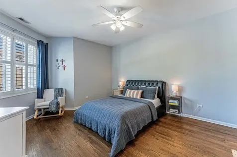 4157 North Kenmore Avenue Chicago IL 60613