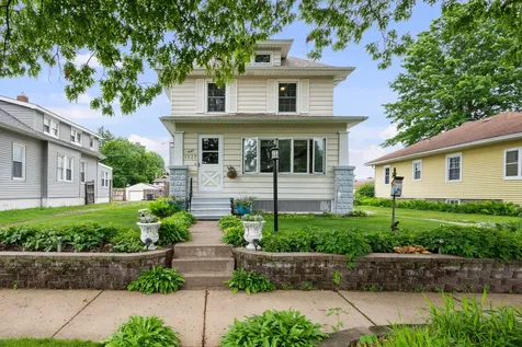 1537 43RD Street Rock Island IL 61201