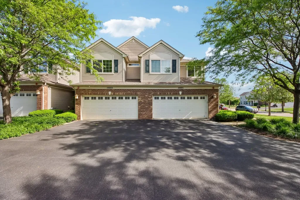 10003 Cummings Street Huntley IL 60142