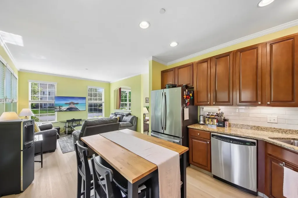 10003 Cummings Street Huntley IL 60142