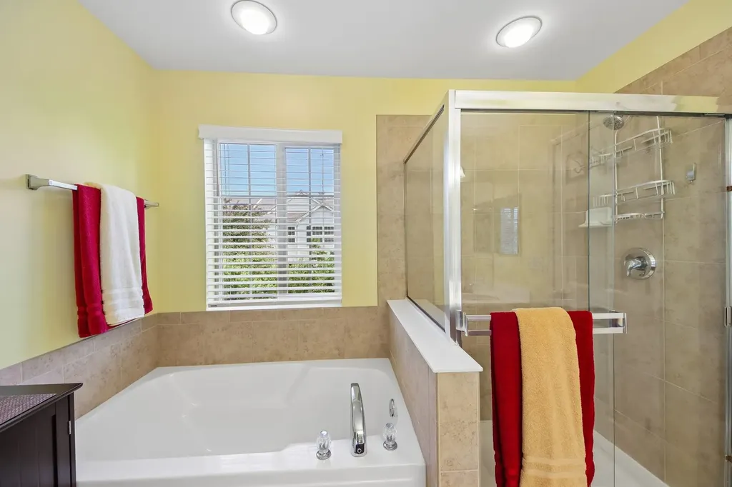 10003 Cummings Street Huntley IL 60142