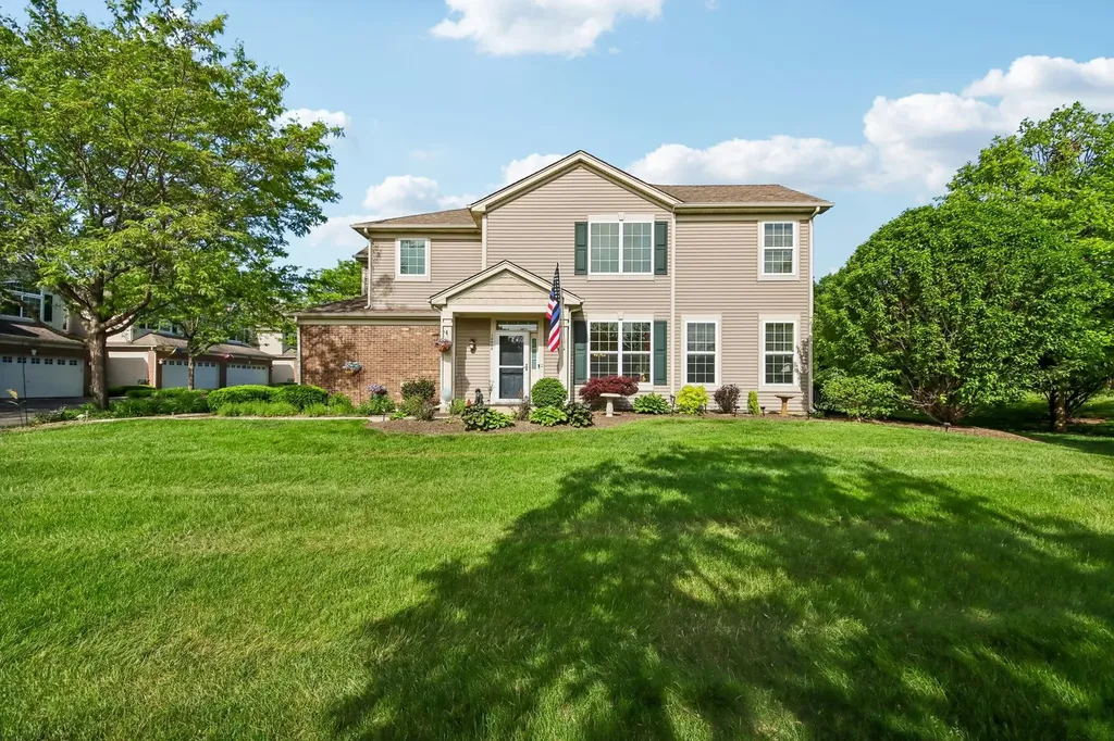 10003 Cummings Street Huntley IL 60142