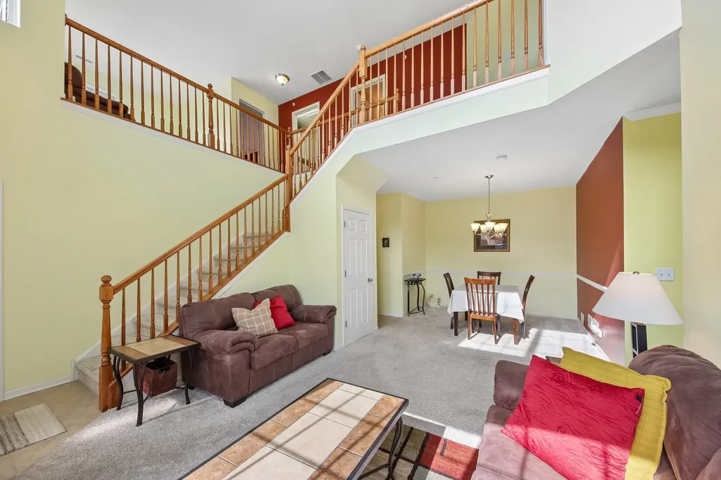 10003 Cummings Street Huntley IL 60142