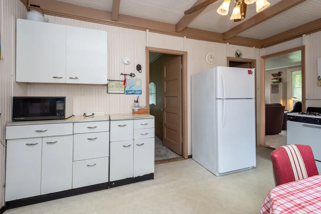 42986 North Lenora Street Antioch IL 60002