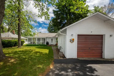 42986 North Lenora Street Antioch IL 60002