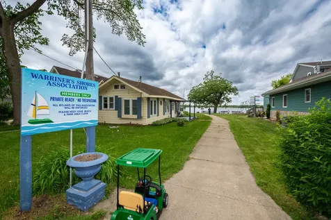 42986 North Lenora Street Antioch IL 60002