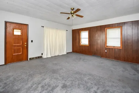 14999 1600 East Street Princeton IL 61356