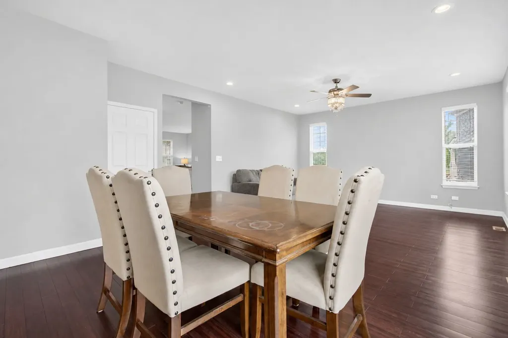 12807 Timber Wood Circle Plainfield IL 60585