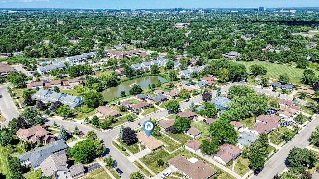 497 Julie Drive Schaumburg IL 60193