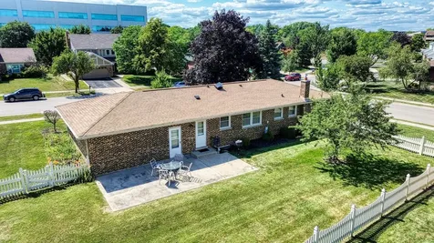 497 Julie Drive Schaumburg IL 60193