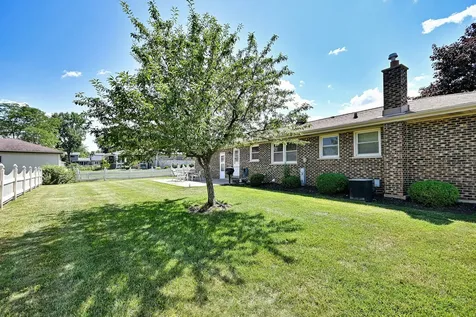 497 Julie Drive Schaumburg IL 60193