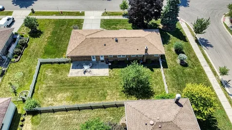 497 Julie Drive Schaumburg IL 60193