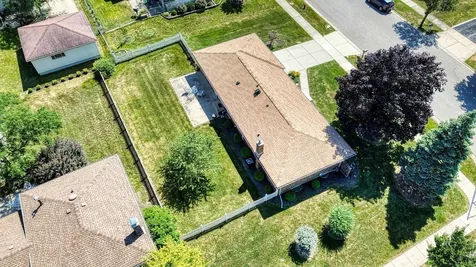 497 Julie Drive Schaumburg IL 60193