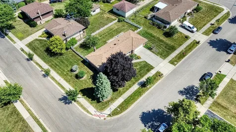 497 Julie Drive Schaumburg IL 60193
